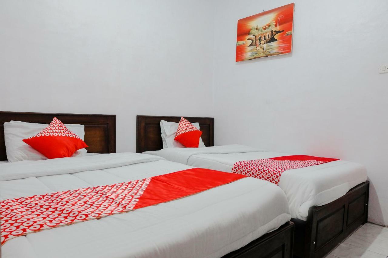 Oyo 1351 Tanggulasi Resto & Residence Syariah Magetan Ngoại thất bức ảnh
